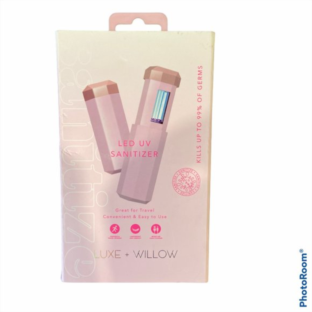 NWT LUXE + WILLOW Pink LED‎ UV Sanitizer
